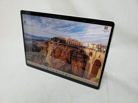 Surface Pro8 LTE Advanced (i7-1185G7/16GB/256GB EIV-00010) プラチナ [6940]各サイトで併売につき売切れのさいはご容赦願います。