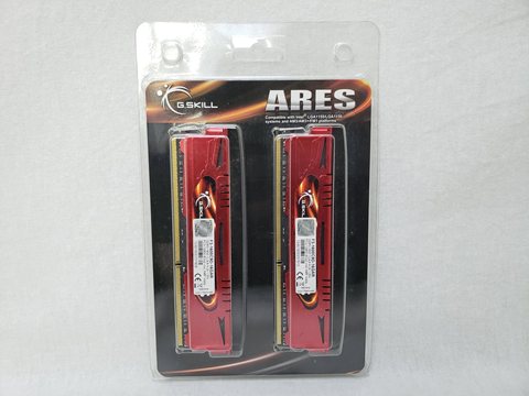 F3-1600C9D-16GAR 各サイトで併売につき売切れのさいはご容赦願います。