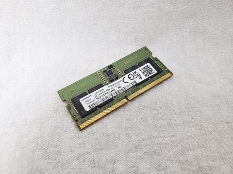 262Pin 5600(PC5-44800) 8GB DDR5 S.O.DIMM 各サイトで併売につき売切れのさいはご容赦願います。