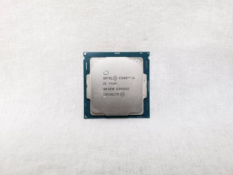 Core i5-7400 バルク (3.00GHz/ターボブースト時3.50GHz/4-core 4-thread/Total Cache 6MB/TDP65W/HD Graphics 630) 各サイトで併売につき売切れのさいはご容赦願います。