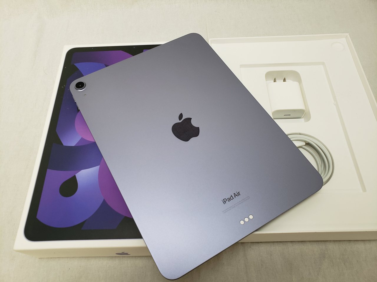 iPad Air（第5世代/2022） Wi-Fi 64GB パープル /MME23J/A 各サイトで