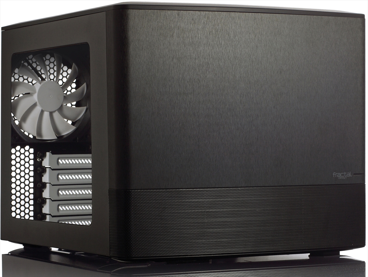 AKTION NODE ブラック PCケース Node 202 — Fractal Design