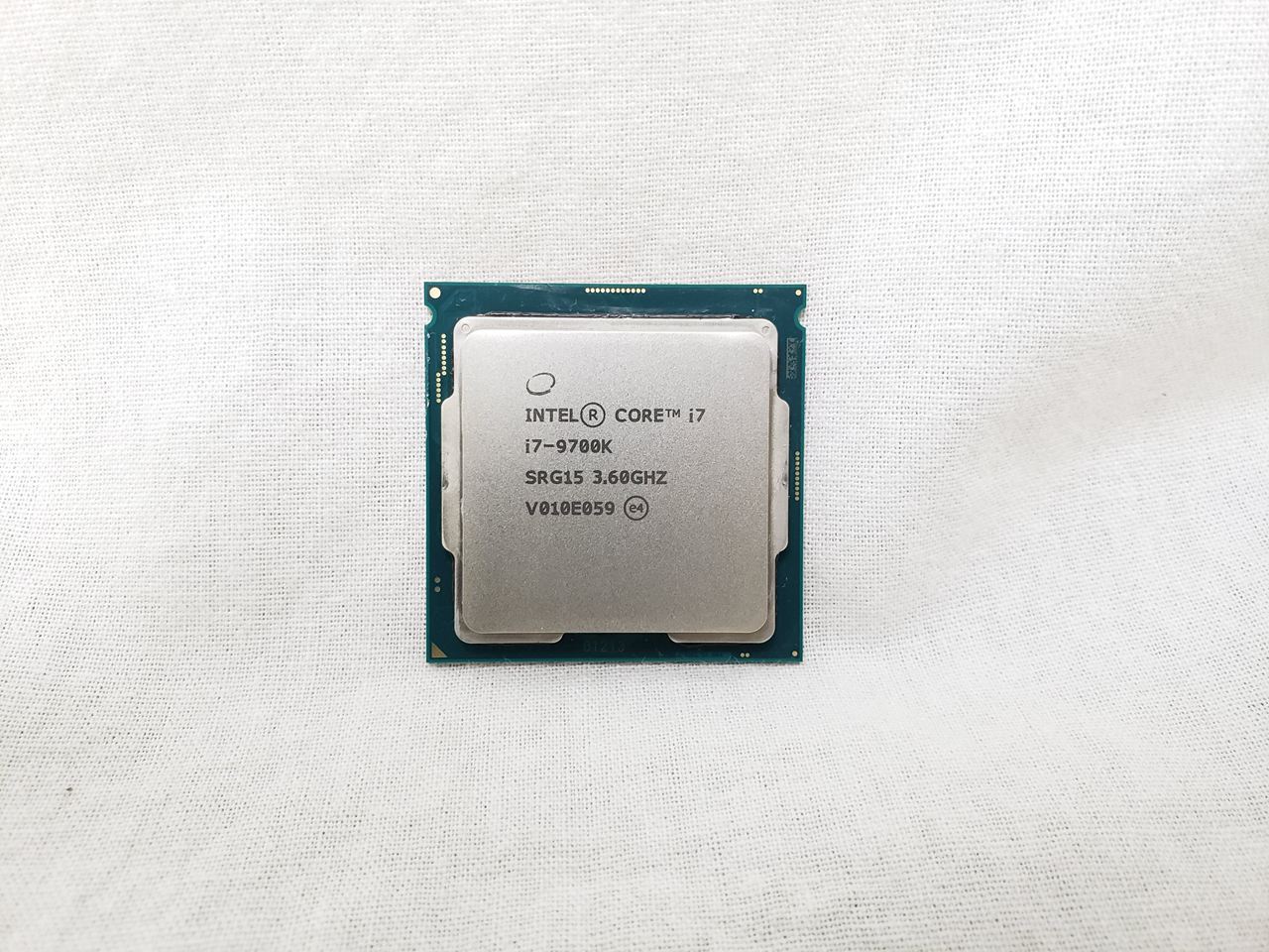 Core i7-9700K バルク (3.60GHz/ターボブースト時4.90GHz/8-core 8