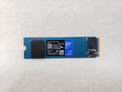 WD Blue SN570 WDS100T3B0C 各サイトで併売につき売切れのさいはご容赦願います。