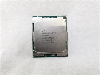 Core i9-7960X バルク (2.8GHz/TB 4.2GHz/TB MAX 4.4GHz/16-core 32-thread/L3 22MB/TDP165W) 各サイトで併売につき売切れのさいはご容赦願います。