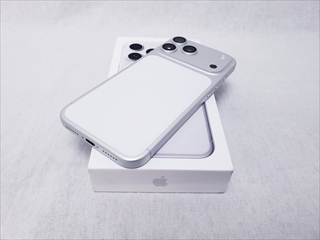 iPhone17 Pro Max 256GB シルバー /MFY84J/A  【国内版 SIMFREE】 各サイトで併売につき売切れのさいはご容赦願います。