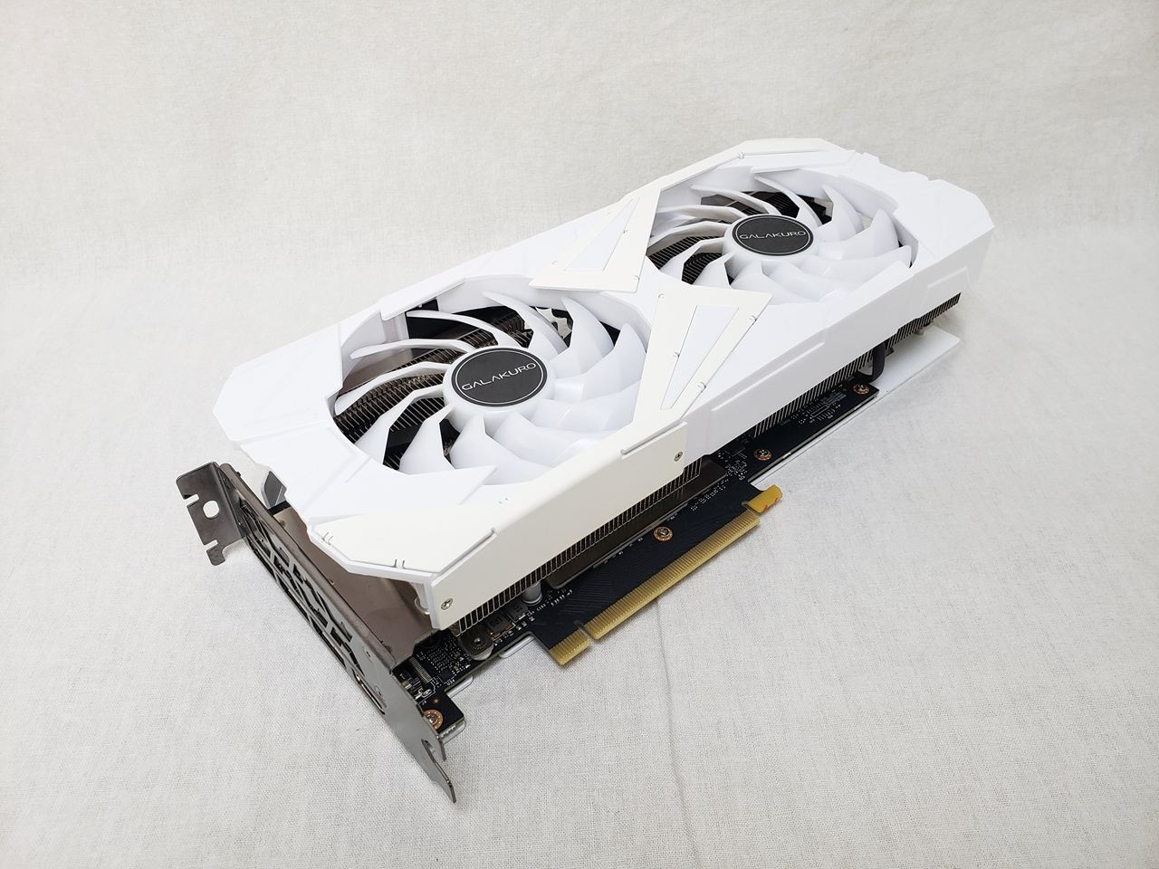 GK-RTX3060Ti-E8GB/WHITE/LHR 各サイトで併売につき売切れのさいはご