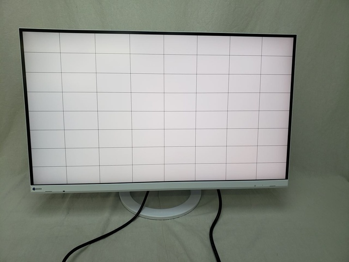 FlexScan EV2740S-WT 各サイトで併売につき売切れのさいはご容赦願います。