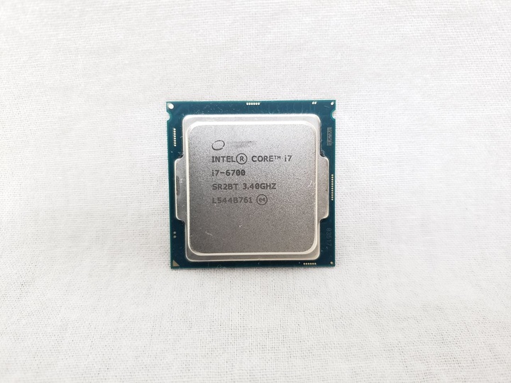 Core i7-6700 バルク (3.40GHz/ターボブースト時4.00GHz/4-core 8-thread/Total Cache 8MB/TDP65W/HD Graphics 530) 各サイトで併売につき売切れのさいはご容赦願います。