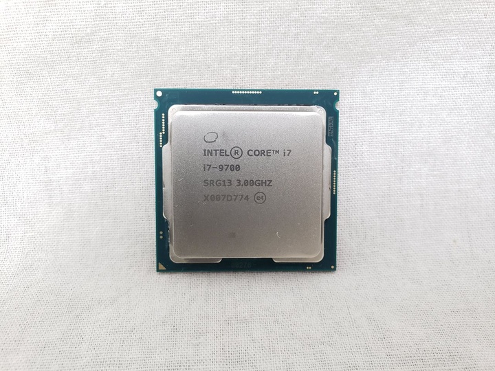 Core i7-9700 バルク (3.00GHz/ターボブースト時4.70GHz/8-core 8-thread/Total Cache 12MB/TDP65W/UHD Graphics 630) 各サイトで併売につき売切れのさいはご容赦願います。