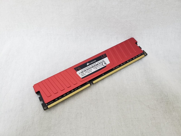 PC3L-12800(DDR3L 1600) 4GB /バルク 各サイトで併売につき売切れのさいはご容赦願います。