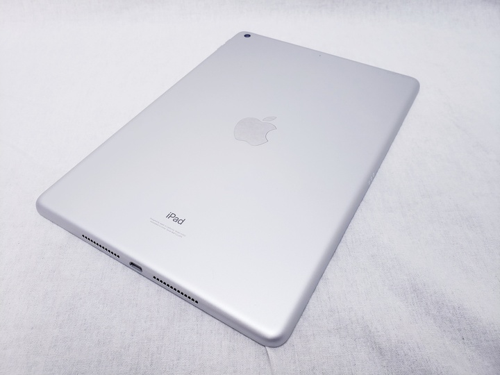 iPad（第9世代/2021） Wi-Fi 64GB シルバー /MK2L3J/A 各サイトで併売につき売切れのさいはご容赦願います。