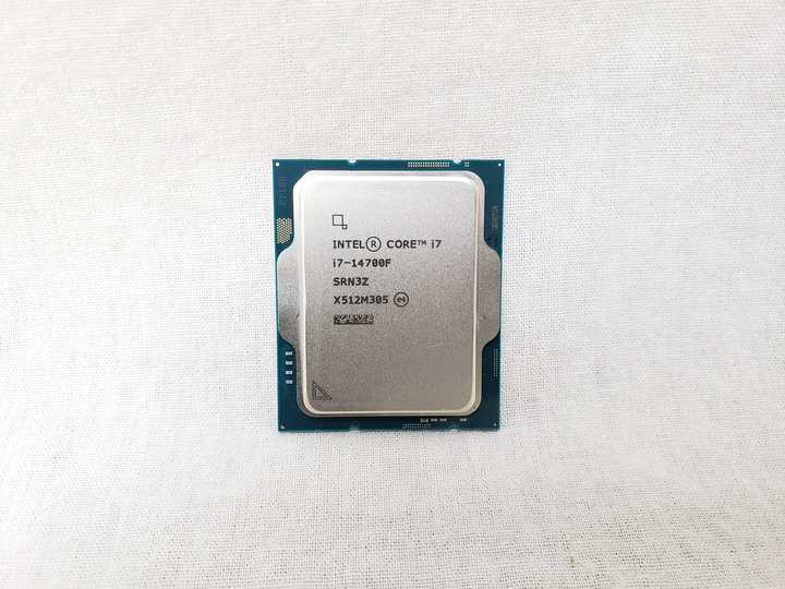 Core i7-14700F バルク 2.1(5.3)/1.5(4.2)GHz/20(8+12)コア 28スレッド/TB Max 3.0 5.4GHz/スマートキャッシュ33MB/TDP65W 各サイトで併売につき売切れのさいはご容赦願います。