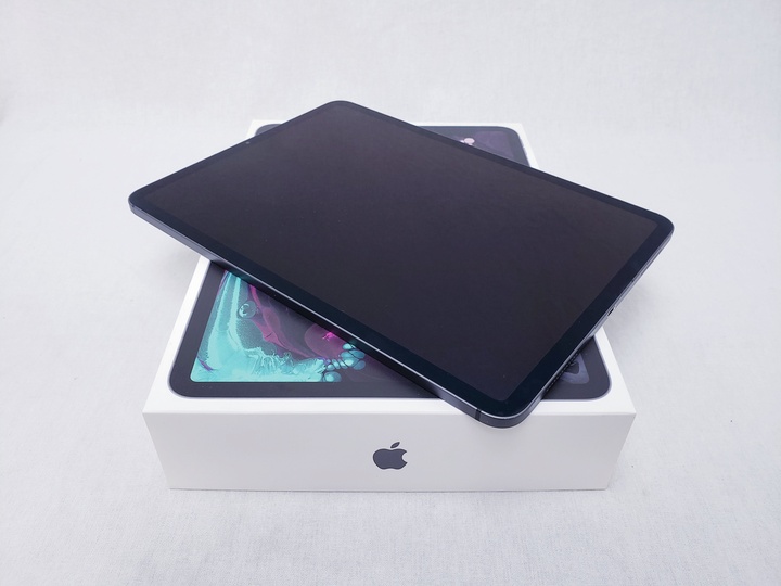 iPad Pro 11インチ Cellular 256GB スペースグレイ /MU102J/A 【国内 SIMFREE】 各サイトで併売につき売切れのさいはご容赦願います。