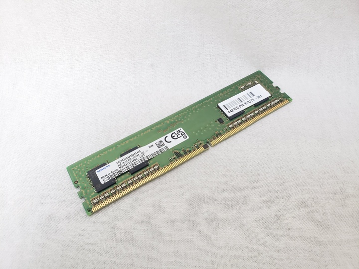 PC4-25600(DDR4 3200) 8GB /バルク 各サイトで併売につき売切れのさいはご容赦願います。