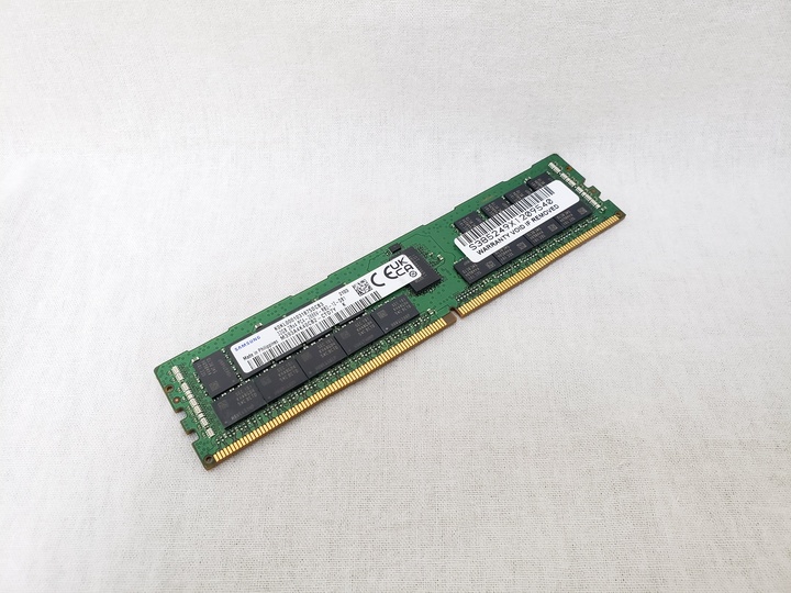 PC4-21300(DDR4 2666) 32GB Registered ECC [M393A4K40CB2-CTD] 各サイトで併売につき売切れのさいはご容赦願います。