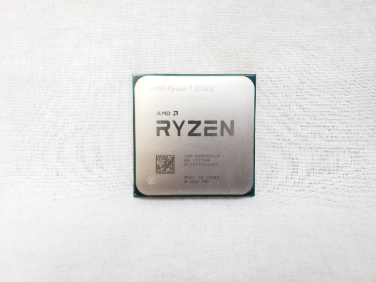 Ryzen 7 5700X バルク (8C/16T、3.4GHz(最大4.6)、65W、L3 Cache 32MB