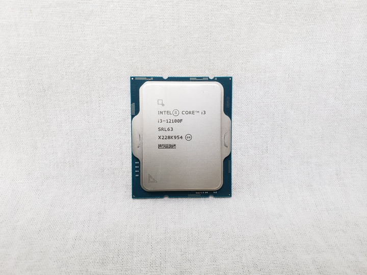 Core i3-12100F バルク (P-core 4(3.3GHz)/8スレッド/Single P Turbo(4.3GHz)/Smart Cache 12MB/TDP58W 各サイトで併売につき売切れのさいはご容赦願います。