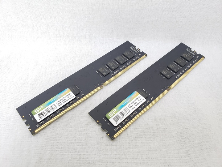 SP032GBLFU320F22 /バルク 各サイトで併売につき売切れのさいはご容赦願います。