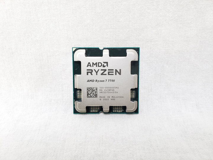 Ryzen7 7700 バルク (8C/16T、3.8GHz(最大5.3)、65W、L2+L3 Cache 40MB、Radeon Graphics ) 各サイトで併売につき売切れのさいはご容赦願います。