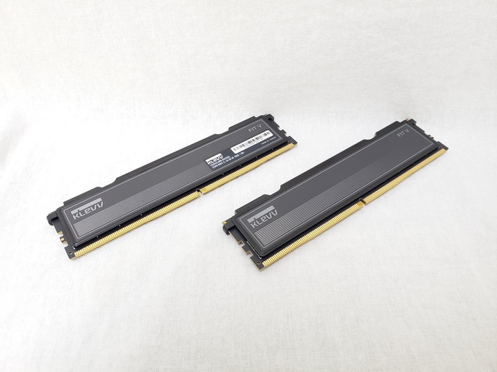 KLEVV KD5AGU880-60A300L ★こちらのメモリだけでの販売はできません、PC一式ご注文分の場合のみご購入いただけます。なお、PC本体1台につきメモリは1セットまでとさせていただきます★ 各サイトで併売につき売切れのさいはご容赦願います。