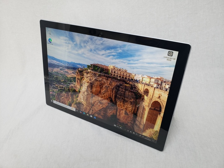 Surface Pro5 (Core i5-7300U/4GB/128GB GWL-00009) [0081]各サイトで併売につき売切れのさいはご容赦願います。
