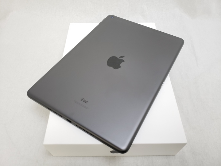 iPad（第9世代/2021） Wi-Fi 64GB  MK2K3J/A スペースグレイ 各サイトで併売につき売切れのさいはご容赦願います。