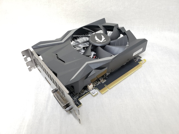 ZTGTX1650-4GBOCGDR6/ZT-T16520F-10L ZOTAC GAMING GeForce GTX 1650 OC GDDR6 各サイトで併売につき売切れのさいはご容赦願います。