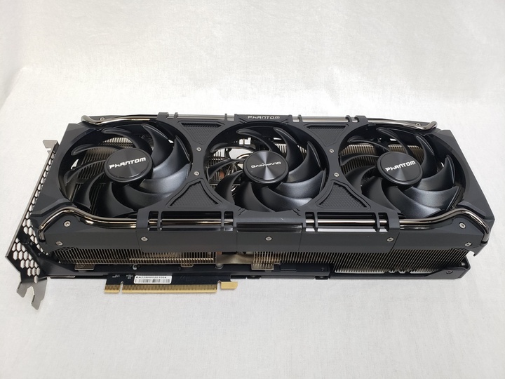 [保証確認] NED4090019SB-1020P GAINWARD RTX 4090 PHANTOM 各サイトで併売につき売切れのさいはご容赦願います。