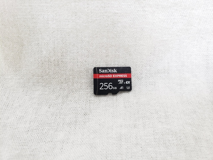 MicroSD Express Card 256GB 各サイトで併売につき売切れのさいはご容赦願います。