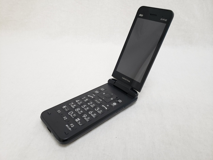 KYF42 ブラック /GRATINA au 【SIMロック解除品】 各サイトで併売につき売切れのさいはご容赦願います。
