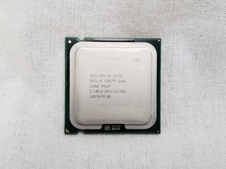 Core 2 Quad Q9300 バルク (2.50GHz/L2=6M/FSB1333/TDP95W/45nm) 各サイトで併売につき売切れのさいはご容赦願います。