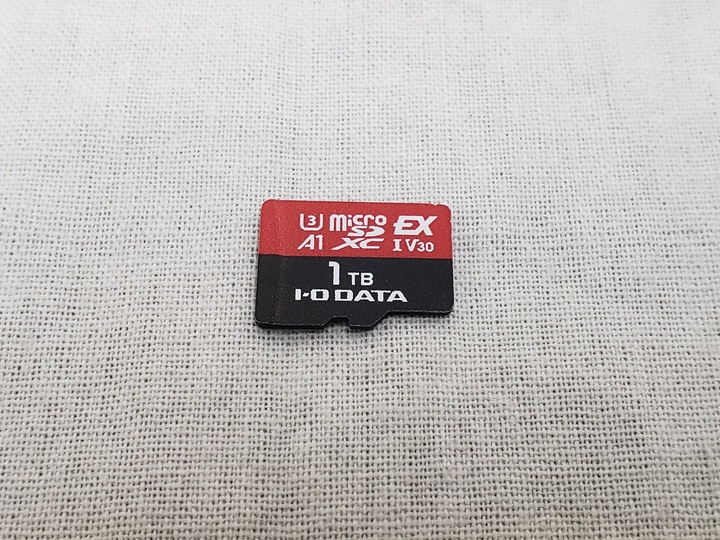 microSDXC カード 1TB 各サイトで併売につき売切れのさいはご容赦願います。