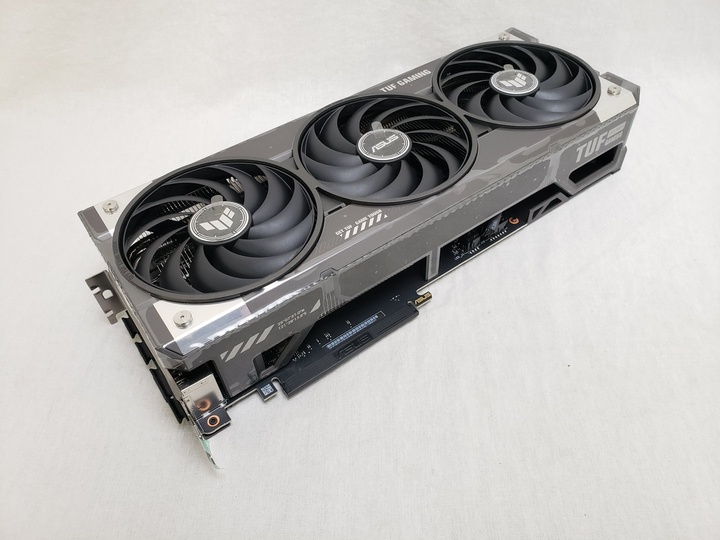 [保証確認] TUF-RTX5070TI-O16G-GAMING 各サイトで併売につき売切れのさいはご容赦願います。
