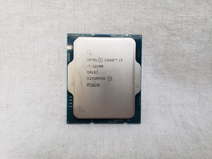 Core i3-12100 バルク (P-core 4(3.3GHz)/8スレッド/Single P Turbo(4.3GHz)/Smart Cache 12MB/TDP60W 各サイトで併売につき売切れのさいはご容赦願います。