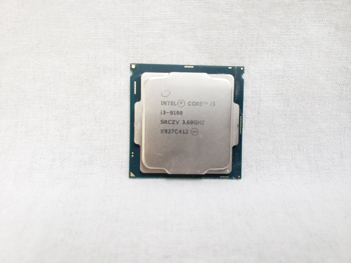 Core i3-9100 バルク (3.60GHz/ターボブースト時4.20GHz/4-core 4-thread/Total Cache 6MB/TDP65W/UHD Graphics 630) 各サイトで併売につき売切れのさいはご容赦願います。