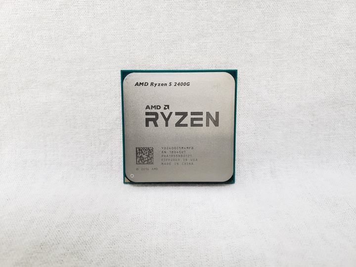 Ryzen 5 2400G バルク (4-core 8-thread/3.6GHz/3.9GHz/Total Cache 6MB/TDP65W) 各サイトで併売につき売切れのさいはご容赦願います。