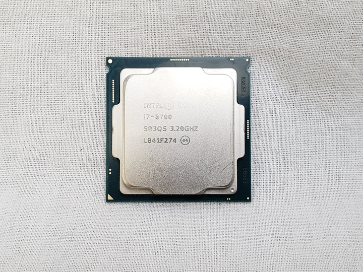 Core i7-8700 バルク (3.20GHz/ターボブースト時4.60GHz/6-core 12-thread/Total Cache 12MB/TDP65W/UHD Graphics 630) 各サイトで併売につき売切れのさいはご容赦願います。