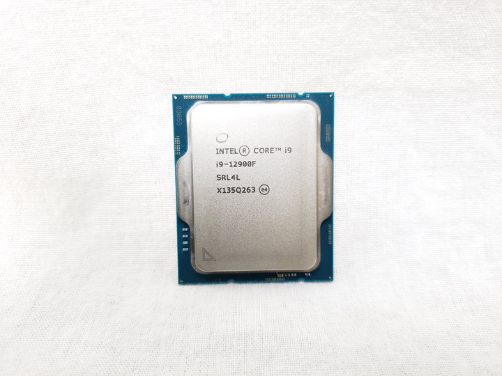 Core i9-12900F バルク (P-core 8(2.4GHz)+E-core 8(1.8GHz)/24