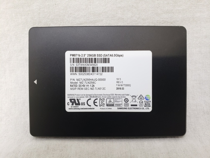 MZ7LN256HAJQ 各サイトで併売につき売切れのさいはご容赦願います。