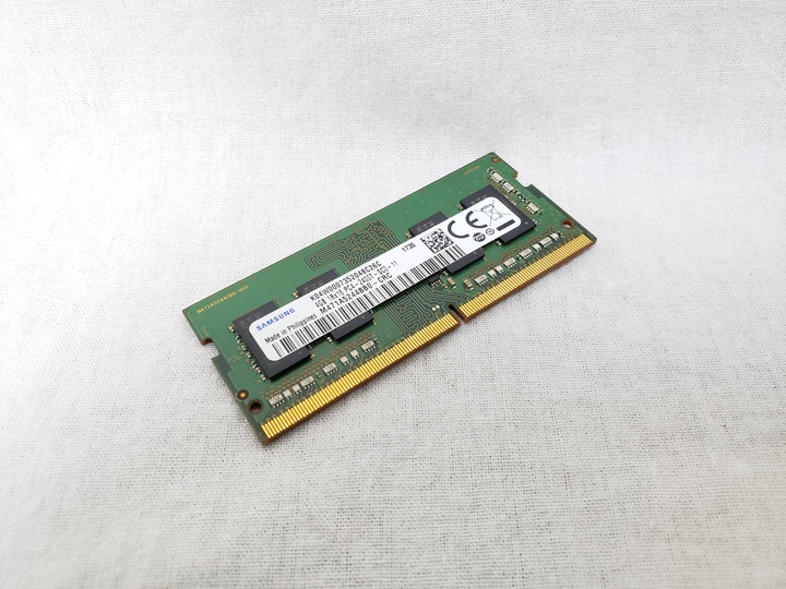 PC4-19200(DDR4 2400) 260Pin S.O.DIMM 4GB 各サイトで併売につき売切れのさいはご容赦願います。