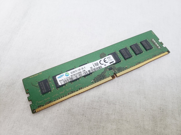 PC4-17000(DDR4 2133) 8GB /バルク 各サイトで併売につき売切れのさいはご容赦願います。