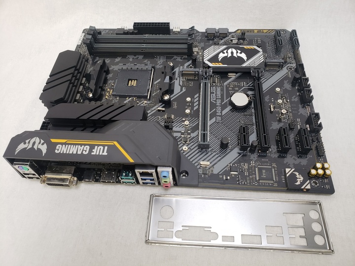 TUF B450-PRO GAMING 各サイトで併売につき売切れのさいはご容赦願います。