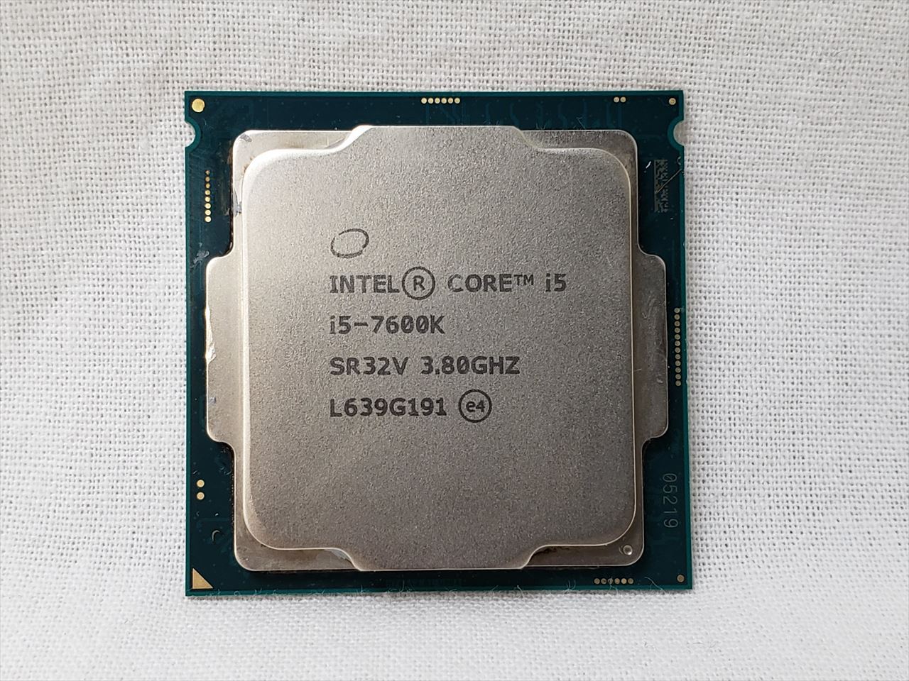 Core I5 7600k バルク 3 80ghz ターボブースト時4 ghz 4 Core 4 Thread Total Cache 6mb Tdp91w Hd Graphics 630 各サイトで併売につき売切れのさいはご容赦願います Intel Lga1151 Skylake Kabylake Intel Cpu Pcパーツと自作パソコン 組み立てパソコン