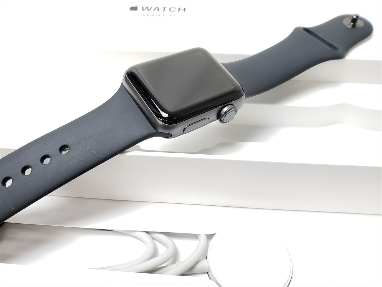 新品 保証書付 Apple Watch Series 3 MTF02J/A スマートフォン/携帯