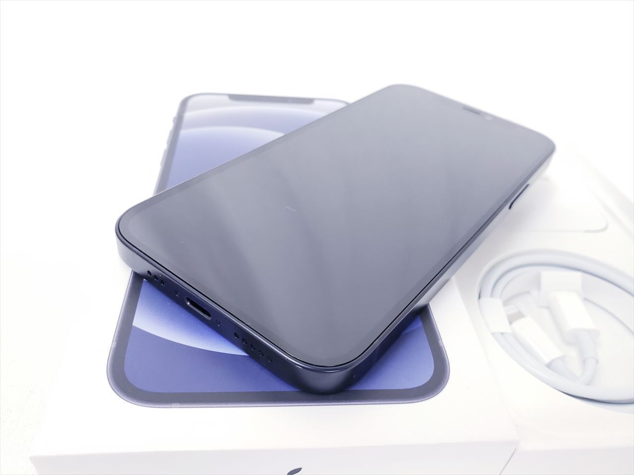 iPhone 12 64GB ブラック /MGHN3J/A 【国内版 SIMFREE】 各サイトで併売につき売切れのさいはご容赦願います ...