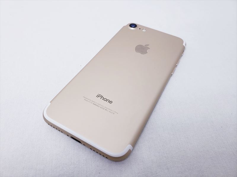 iPhone7 32GB ゴールド /MNCG2J/A Softbank 【SIMロック解除品】 各