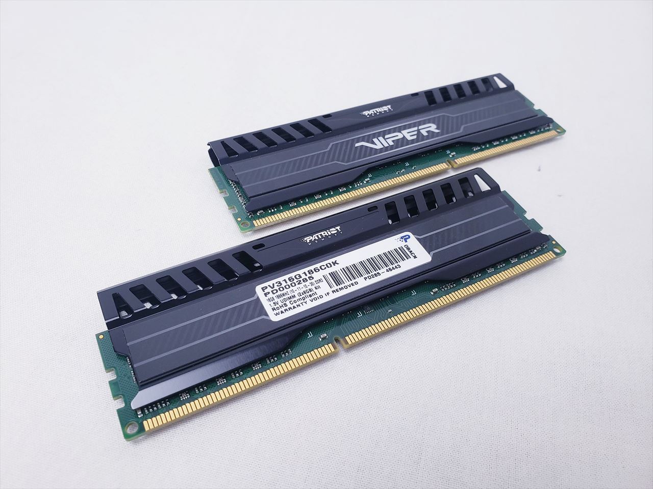 PV316G186C0K /バルク 各サイトで併売につき売切れのさいはご容赦願います。 | 240pin DDR3 SDRAM ...