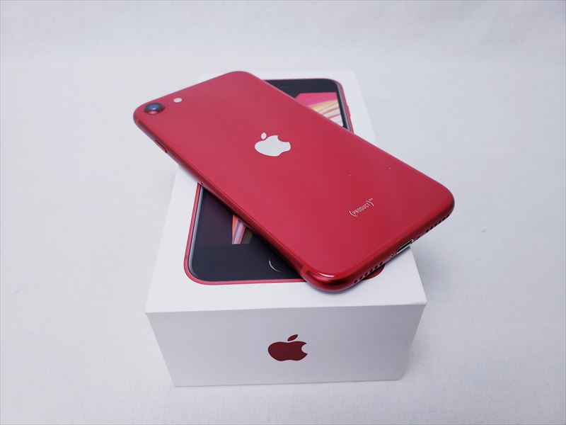 iPhone 7 Plus Red 128 GB au（iPhone 7 Plus Red 128 GB au）