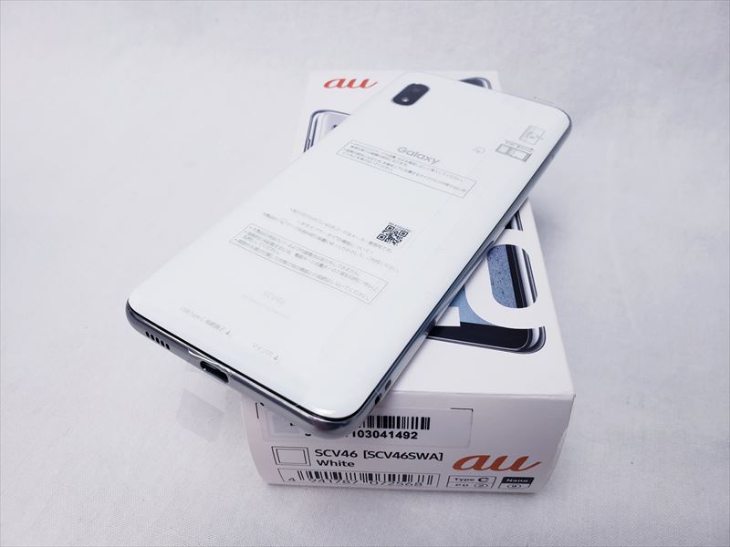 SCV46 ホワイト /Galaxy A20 【SIMロック解除品】 各サイトで併売 ...